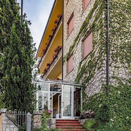 Hotel Colucci Nusco Eksteriør billede
