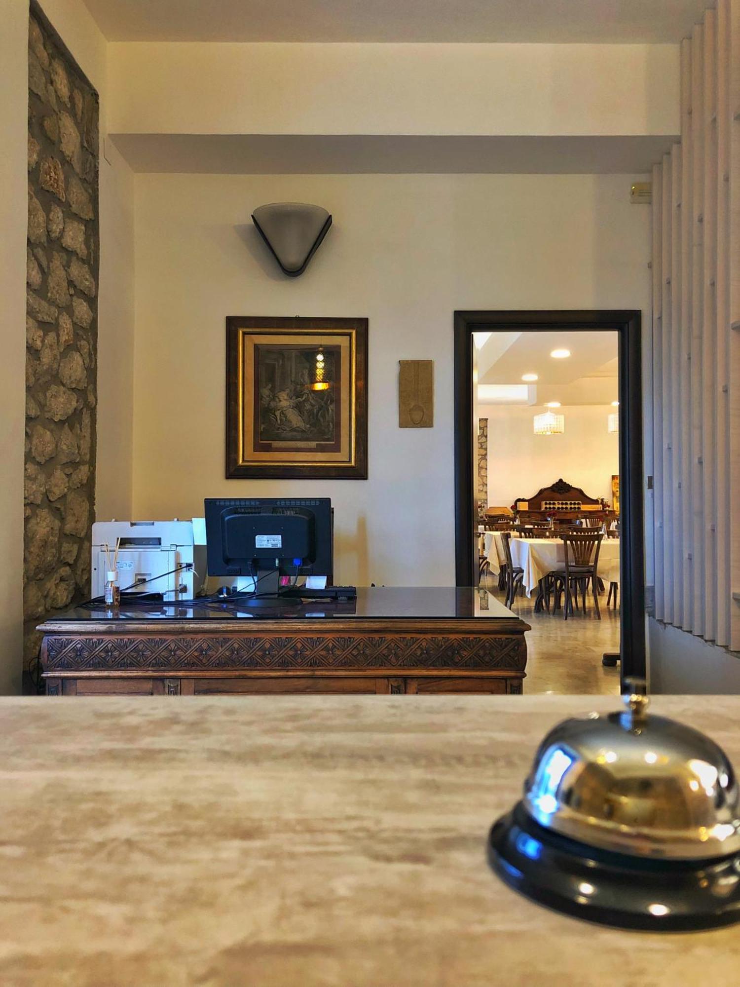Hotel Colucci Nusco Eksteriør billede
